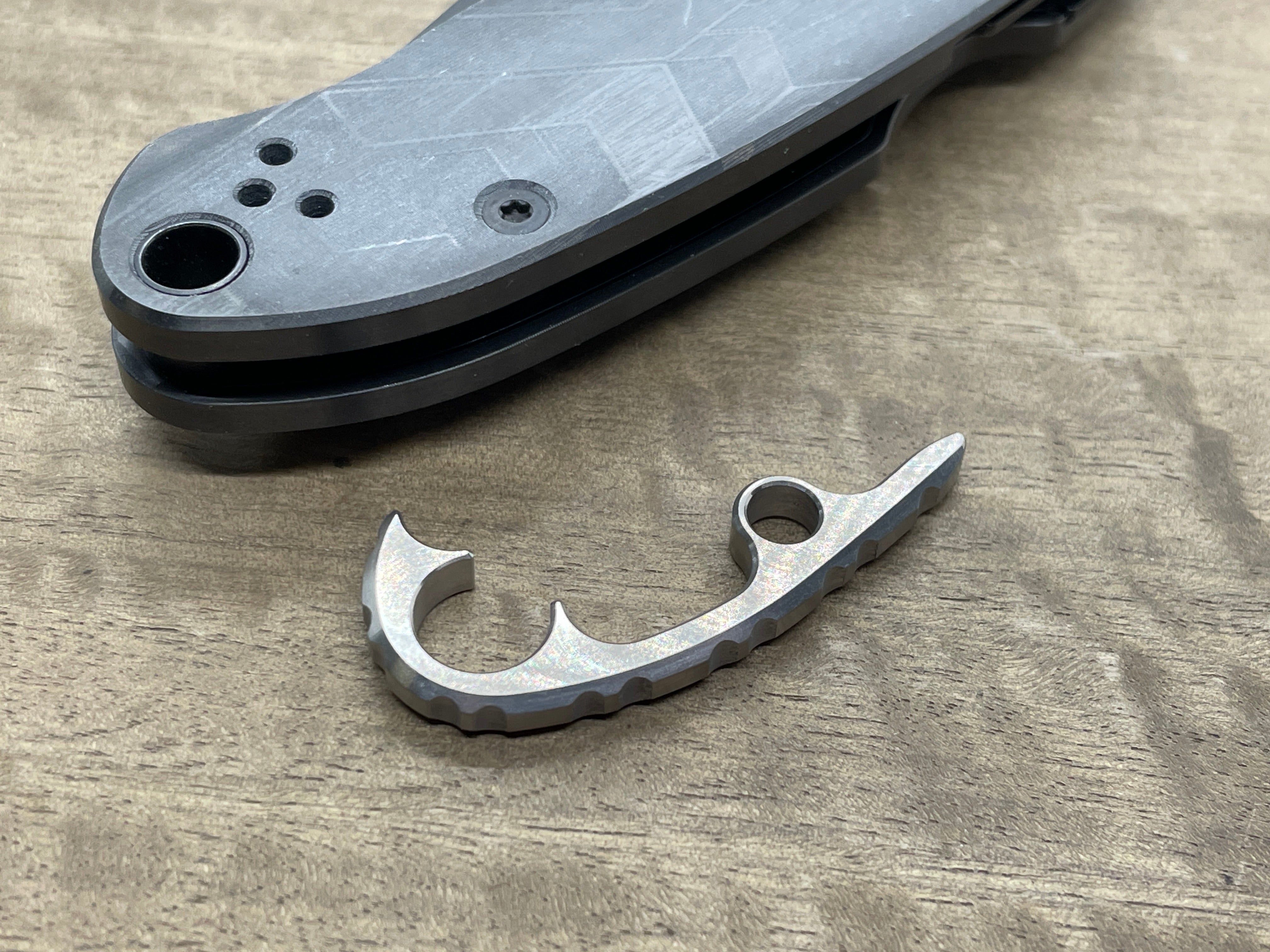 Spyderco Paramilitary 3<br>Titanium Backspacer